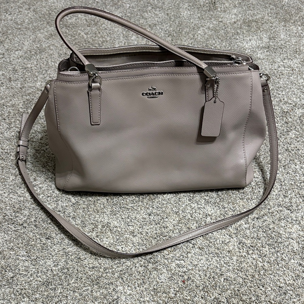 Coach Women's Gray Leather Shoulder Bag